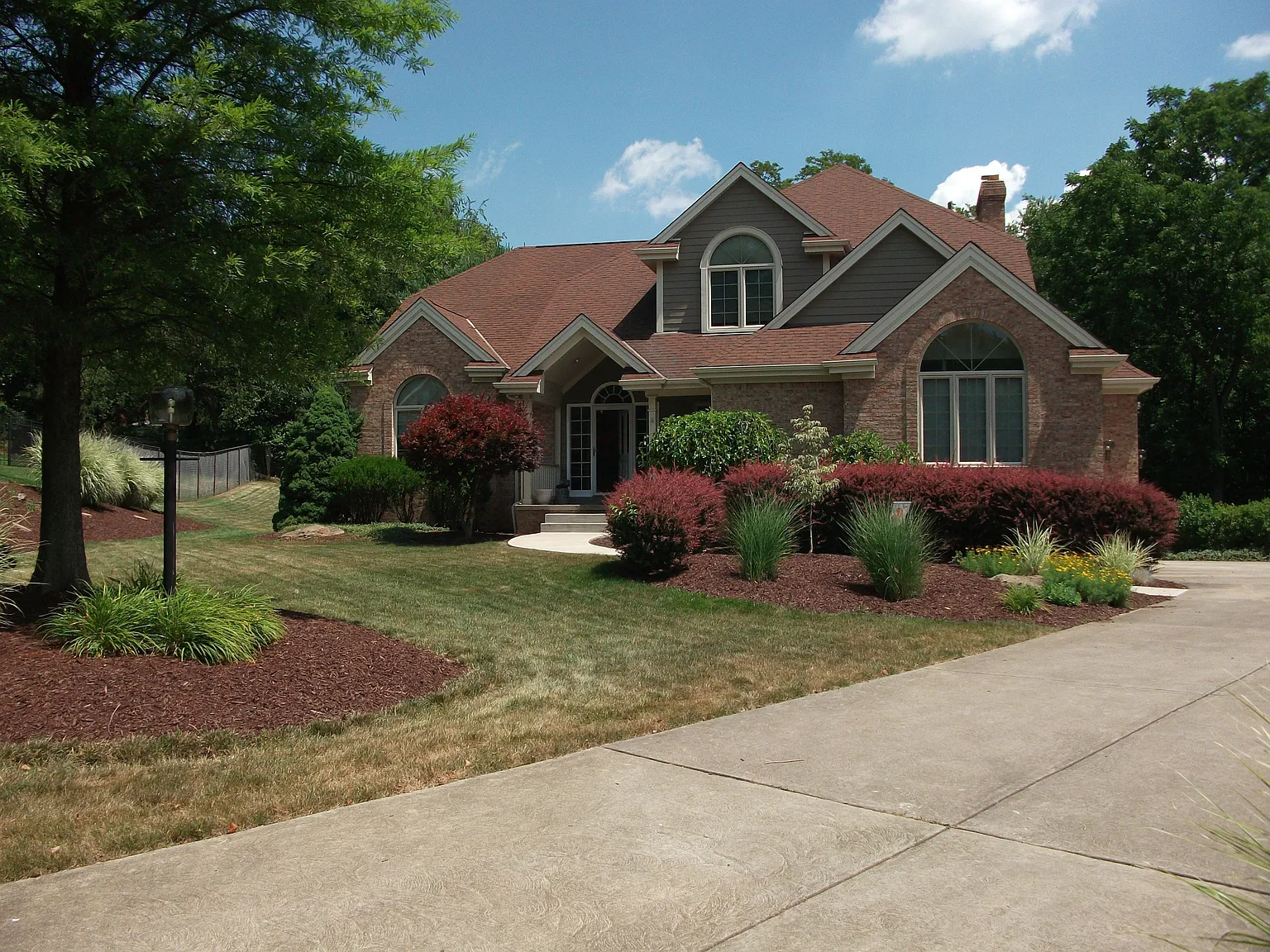 3911 Ridgemont Ct photo 1