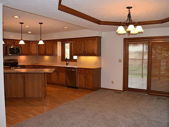 dining room kitchen area