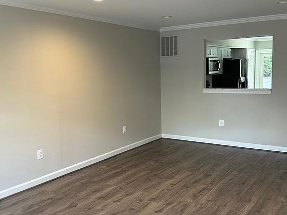 4th image of 12844 Mill House Ct