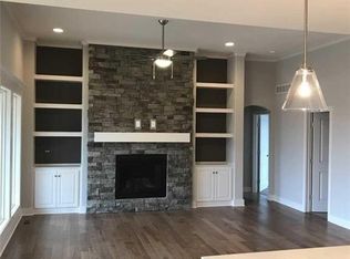 950 Birsay Ct, Raymore, MO 64083