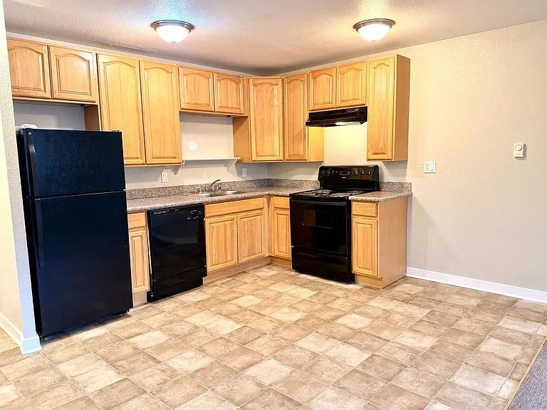 American Lake Townhomes — Photo 11