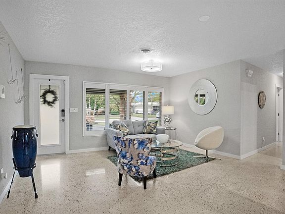 5th image of 400 NW 21st Court
