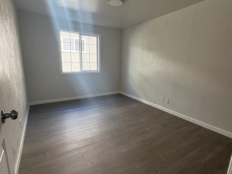 1442 E 18th Ave #24 — Photo 11