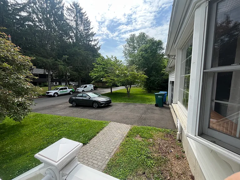 23 Hampshire Dr — Photo 26
