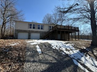 2930 Pure Country Dr, Zanesville, OH 43701