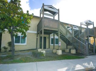 1261 S C St #A, Oxnard, CA 93033
