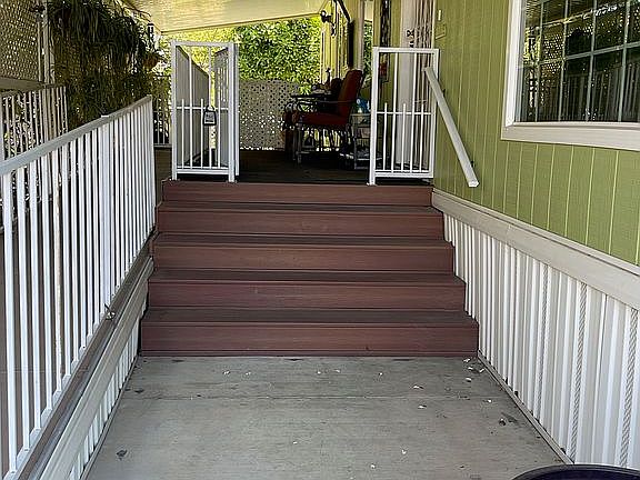 Beautiful breezeway!