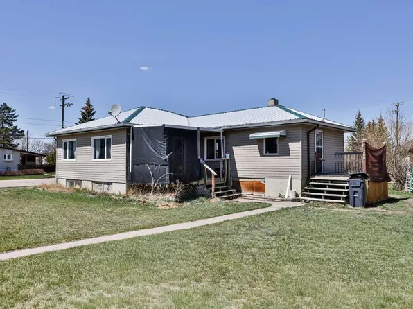 209 S 3rd Ave, Warner, AB T0K 2L0