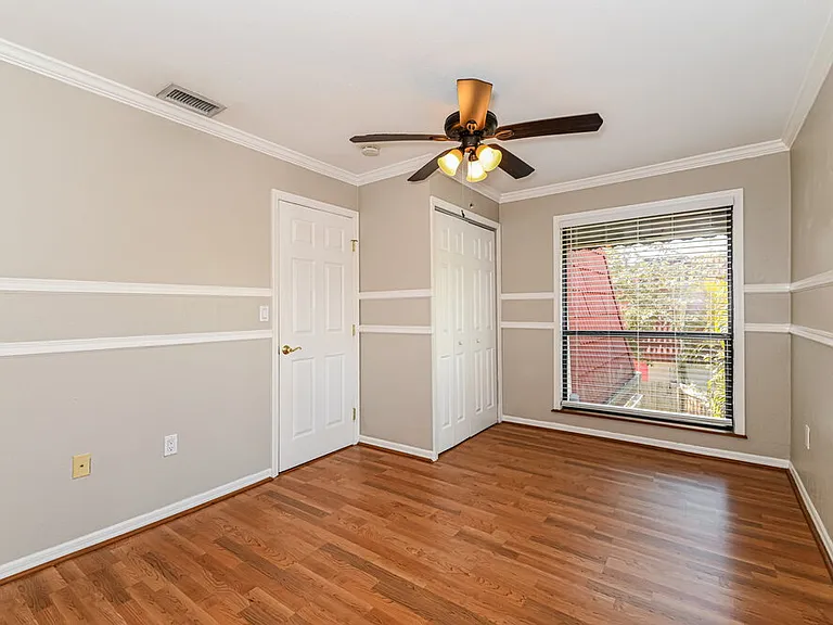 10907 Meadow Lark Cove Dr — Photo 13