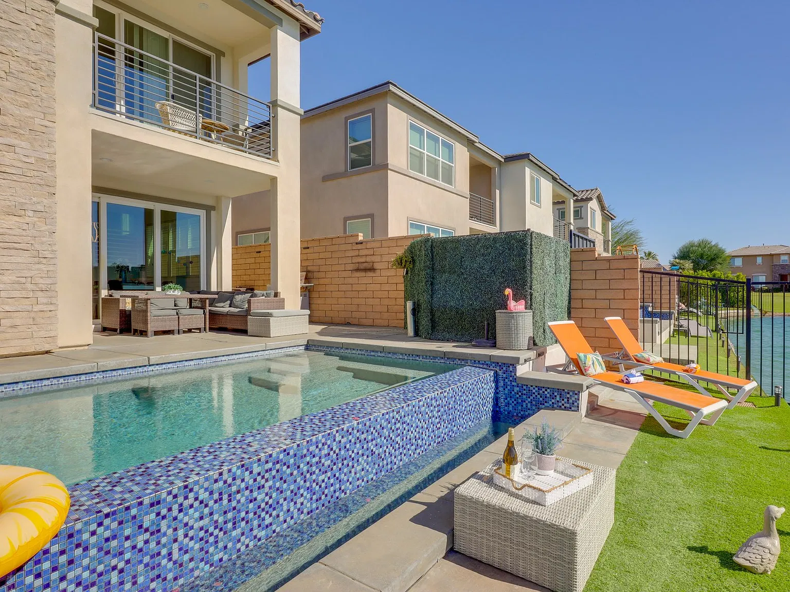 4 bed, 4.5 bath, 2697 sqft, $6,785 — Photo 2