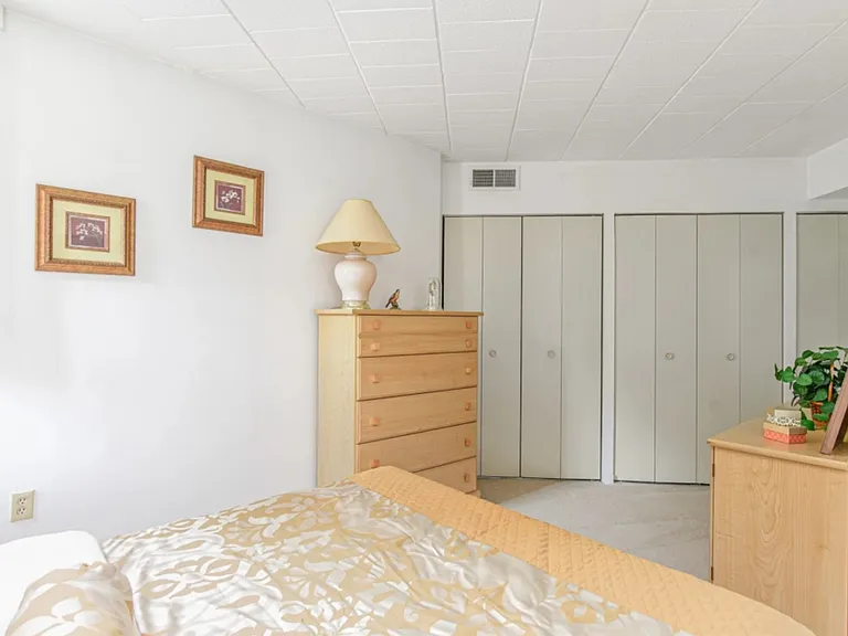 Summit Apartments - Latrobe, PA — Photo 29