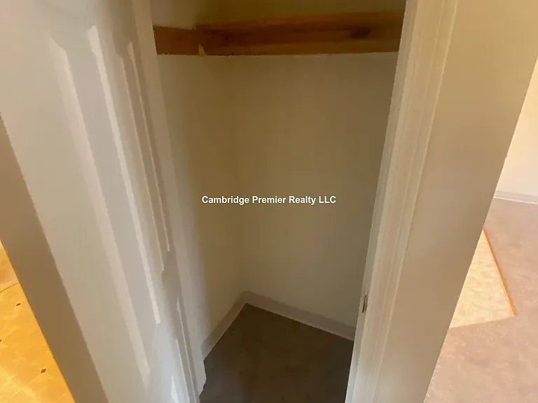 148 Sycamore St #10 — Photo 8