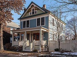 41 Green St, Fairhaven, MA 02719
