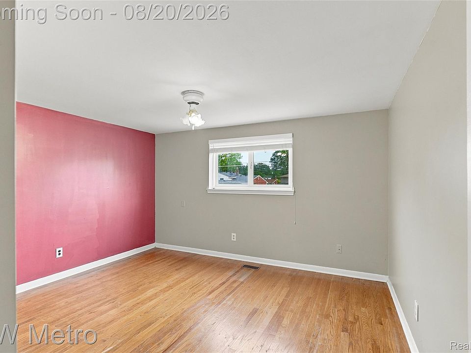 32438 Washington St, photo 13