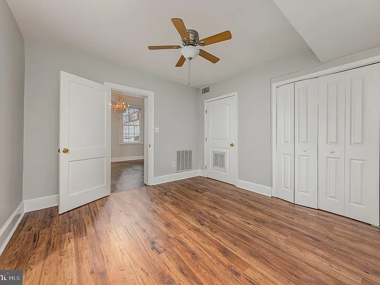 503 Caroline St #1 — Photo 8