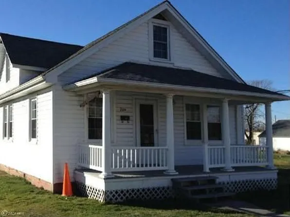 204 Wilder Ave, Colonial Beach, VA 22443