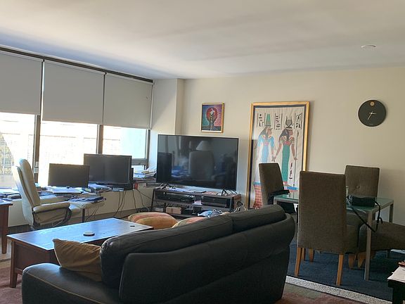 2nd image of 2800 N Lake Shore Dr APT 1715