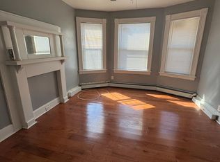 479 Putnam St #1R, Bridgeport, CT 06608