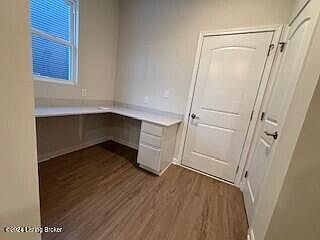 4th image of 907 Triplett Cir