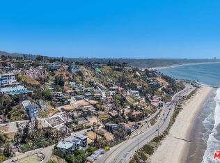 17810 Castellammare Dr, Pacific Palisades, CA 90272