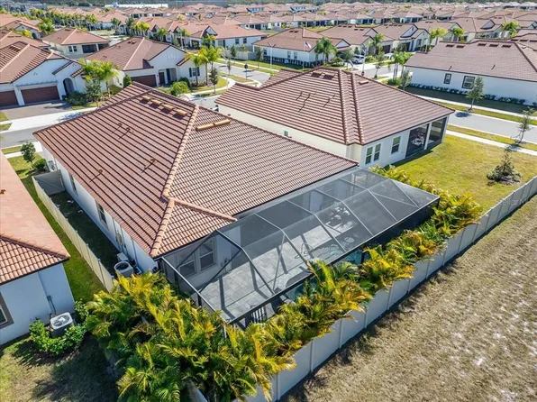 17173 Scuba Crest St, Wimauma, FL 33598