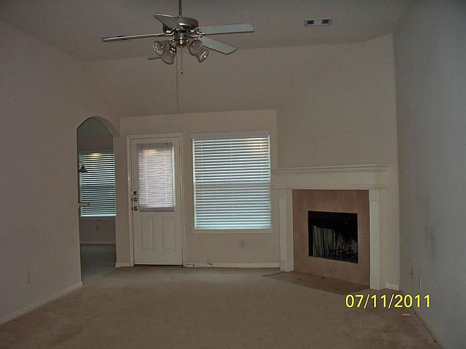 1st image of 17152 Gleneagle Dr S