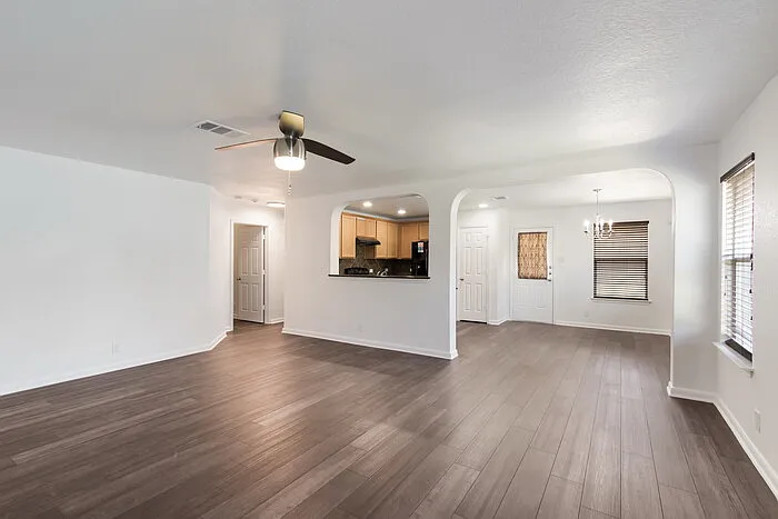758 Great Oaks Dr — Photo 7
