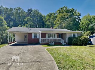 5918 Woodcrest Dr, Raleigh, NC 27603