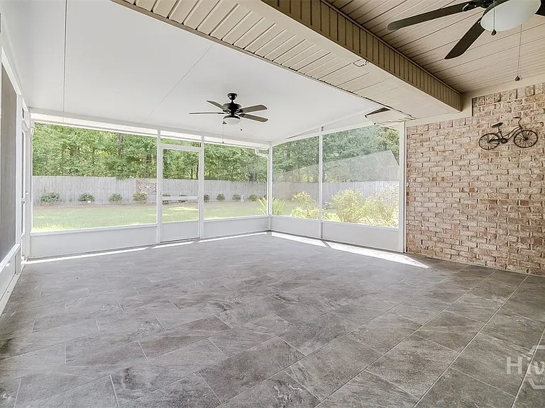 119 Mill Ct — Photo 31
