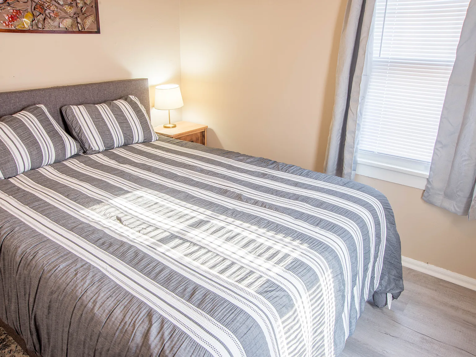 2 bed, 1500 sqft, $1,680 — Photo 2