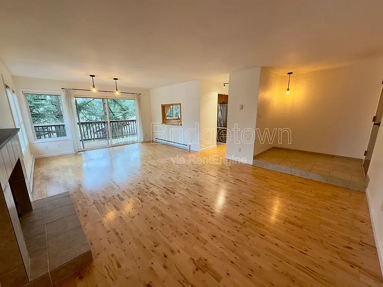 307 Cervantes Cir — Photo 2