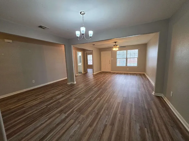7202 Montgomery Dr — Photo 20