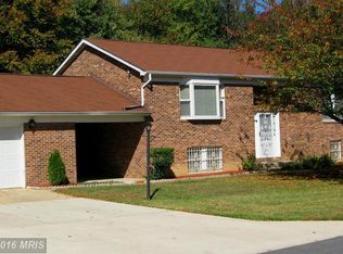 9400 Darcy Pl, Upper Marlboro, MD 20774