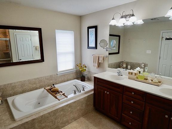 5th image of 23323 Jonquil Ln