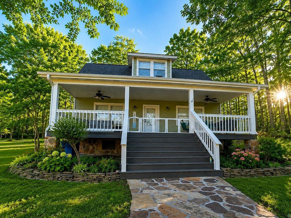 1st image of 29 Sylvan Shores Dr