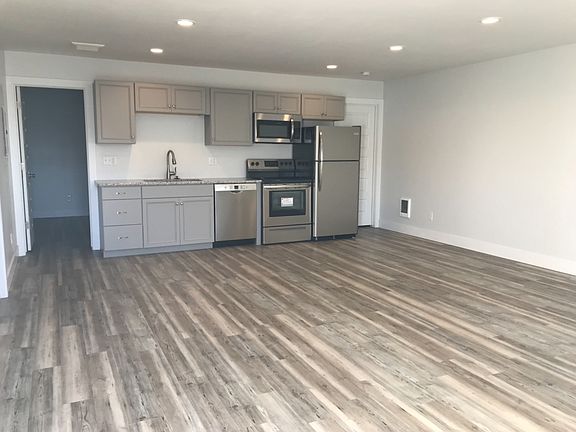 2nd image of 300 Opal Ct #1