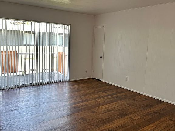 2nd image of 811 N Alvernon Way #Alv835-208n