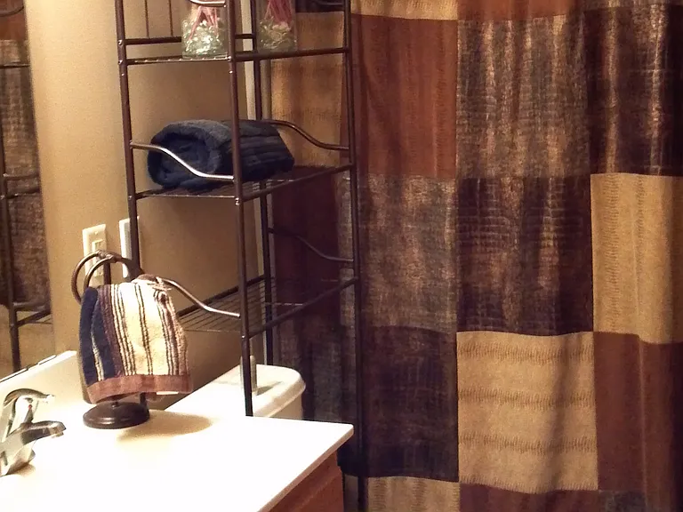 1202 Tikalsky St SE #1 — Photo 2