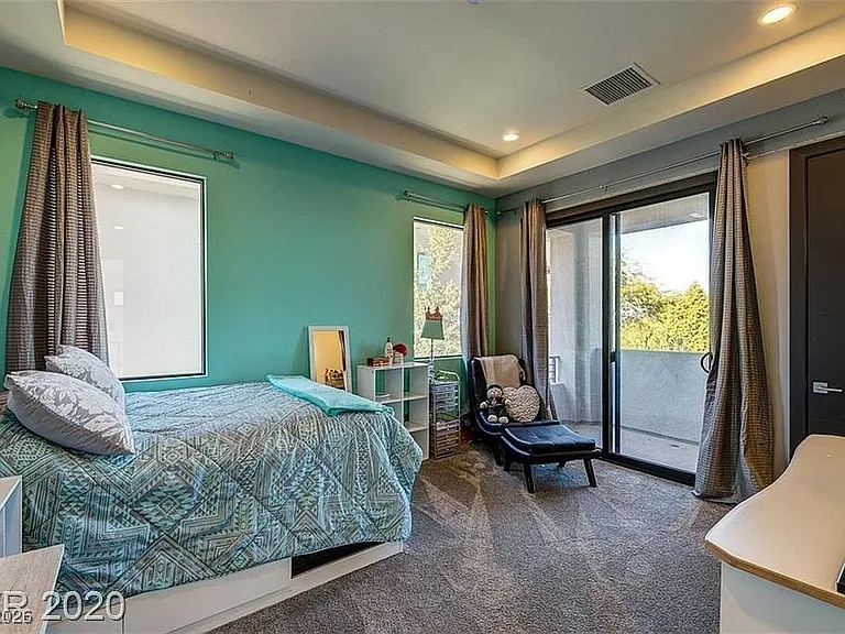 54 Coralwood Dr — Photo 30