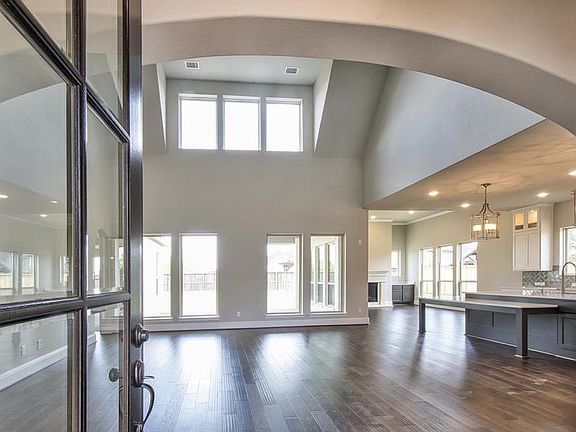 4th image of 5602 Avis Hill Ct