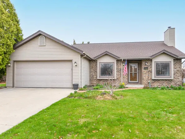 10364 South Hobby LANE, Oak Creek, WI 53154