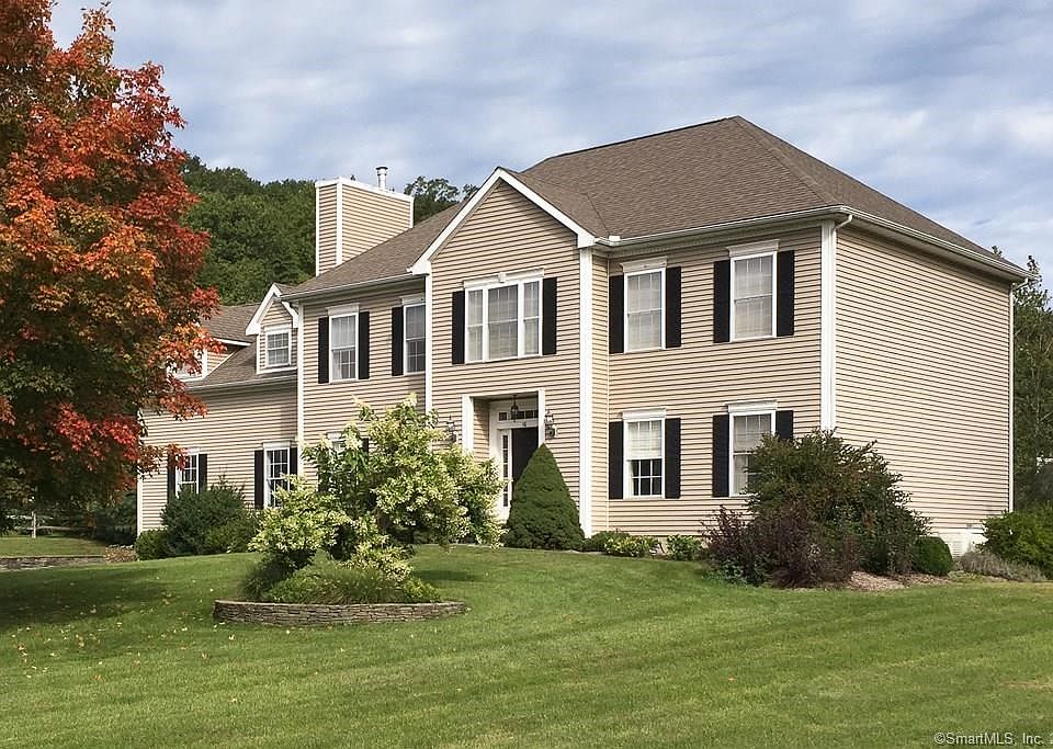 Welcome Home To The Country Club
