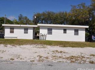 1585 NE 129th St, North Miami, FL 33161