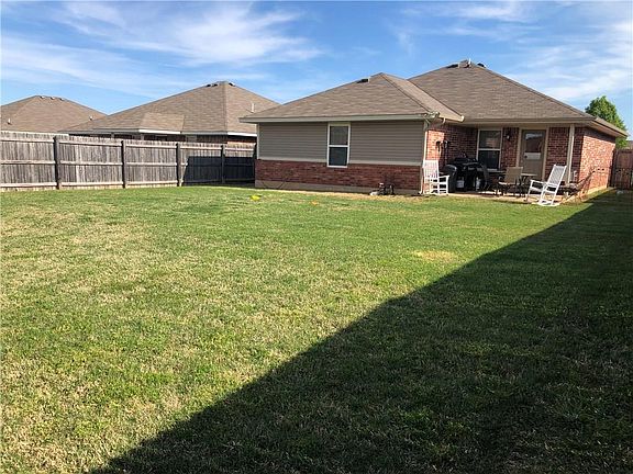 4th image of 3105 SE 95th St