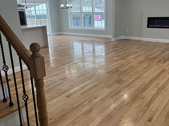 5th image of 106 Almira Rd