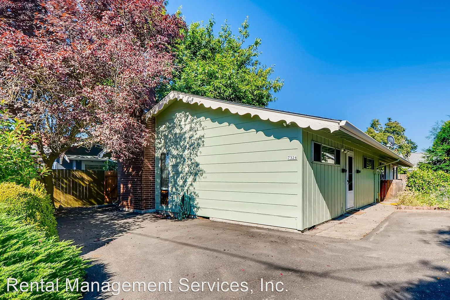 7326 N Greeley Ave photo 1