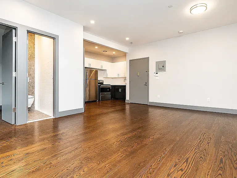 1277 Putnam Ave #5 — Photo 6