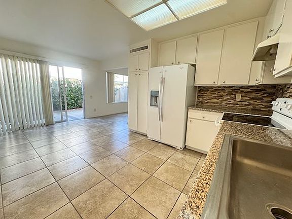 5th image of 1693 Orinda Ct