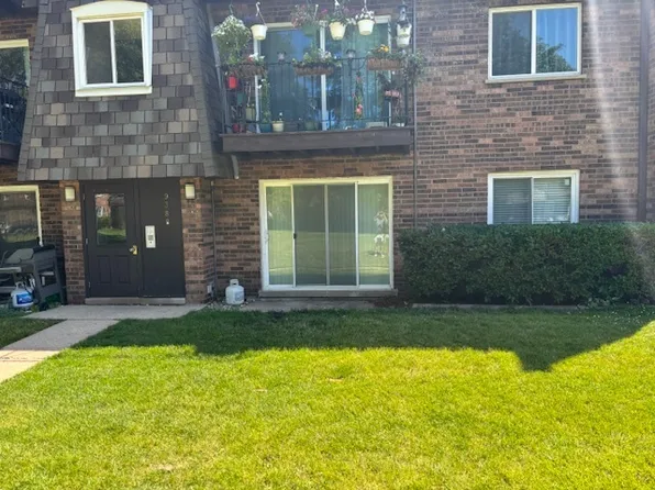 9388 Bay Colony Dr APT 1S, Des Plaines, IL 60016