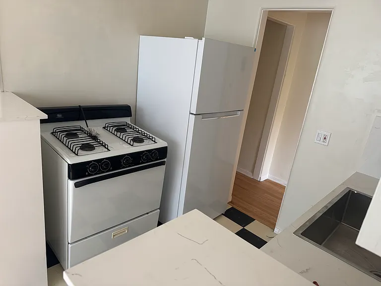 420 N Sycamore Ave #1 — Photo 6